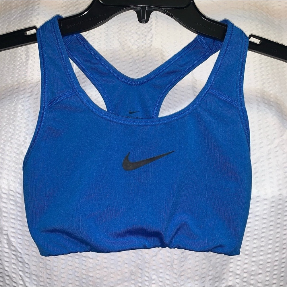 (SOLD WHATNOT) Nike Women's Blue Racerback Sports Bra - Size XS